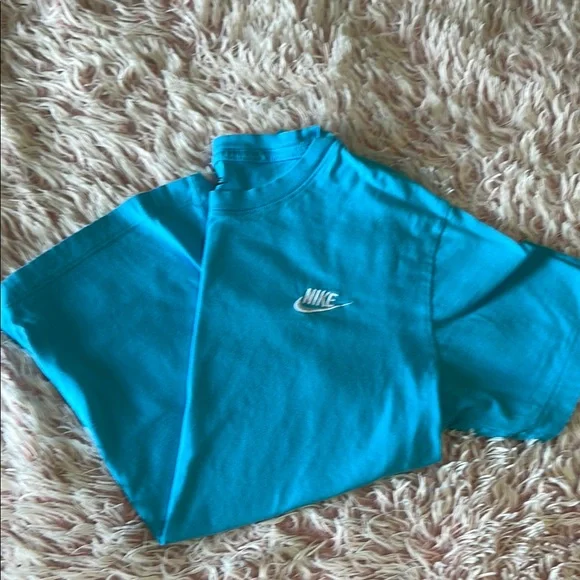 Nike Blue T-Shirt - Picture 3 of 8